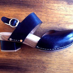 Malin Black Dansko Clogs